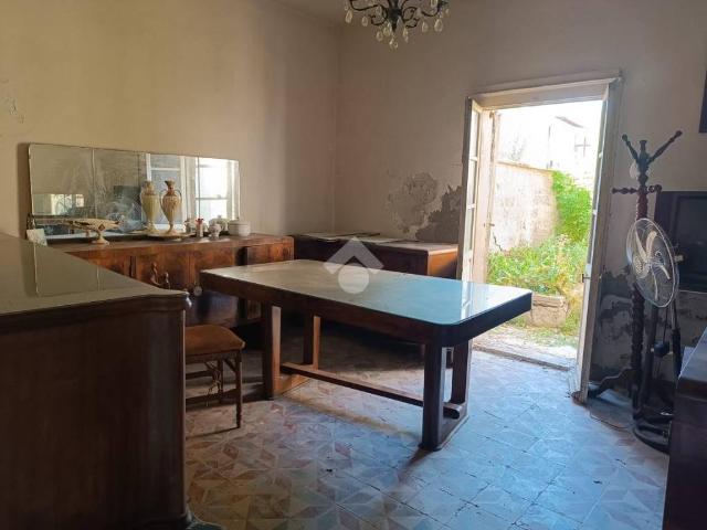 Casa indipendente in vendita a Prato PO