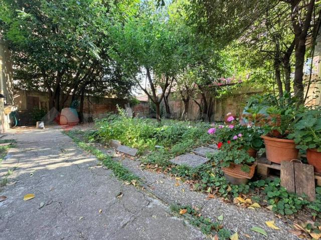 Casa indipendente in vendita a Prato PO
