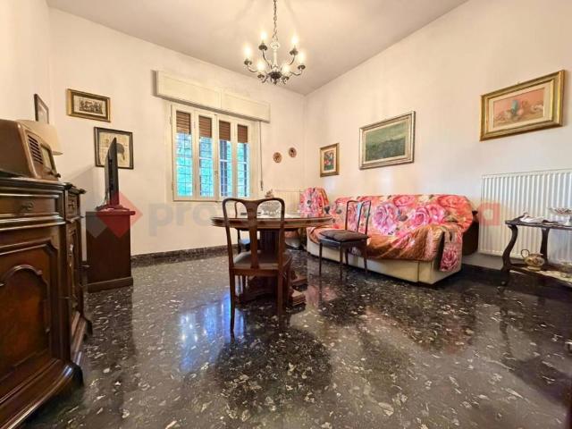 Casa indipendente in vendita a Prato PO