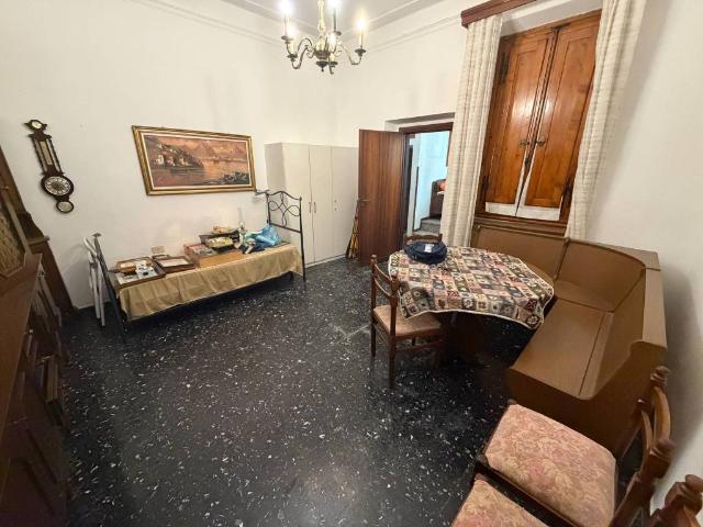 Casa indipendente in vendita a Prato PO
