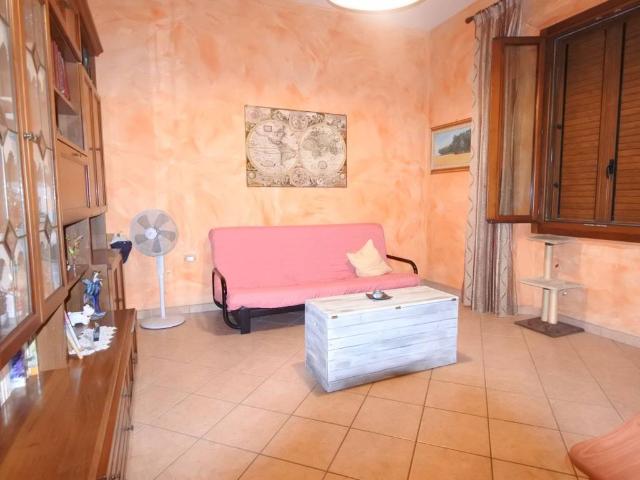 Casa indipendente in vendita a Prato PO