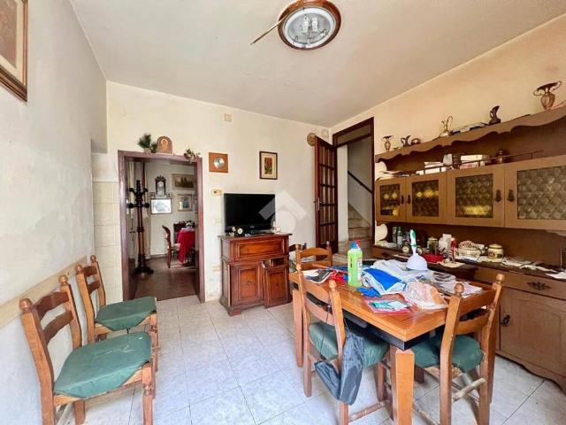 Casa indipendente in vendita a Prato PO