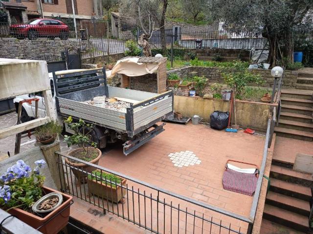 Casa indipendente in vendita a Prato PO