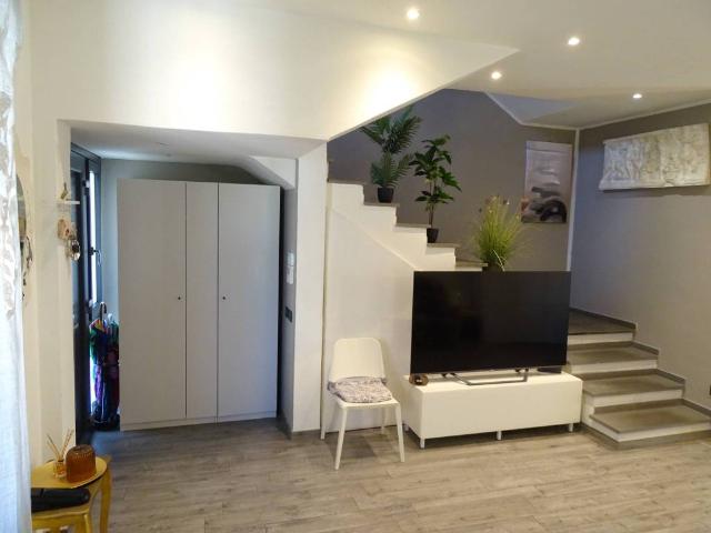 Casa indipendente in vendita a Prato PO
