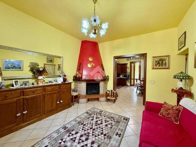 Casa indipendente in vendita a Prato PO