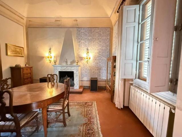 Casa indipendente in vendita a Prato PO