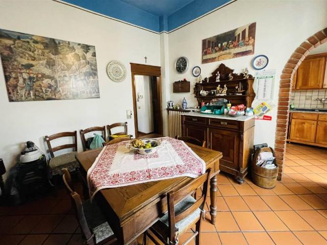 Casa indipendente in vendita a Prato PO