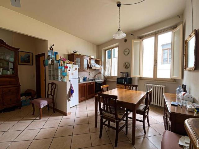 Casa indipendente in vendita a Prato PO