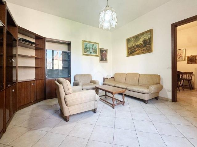 Casa indipendente in vendita a Prato PO