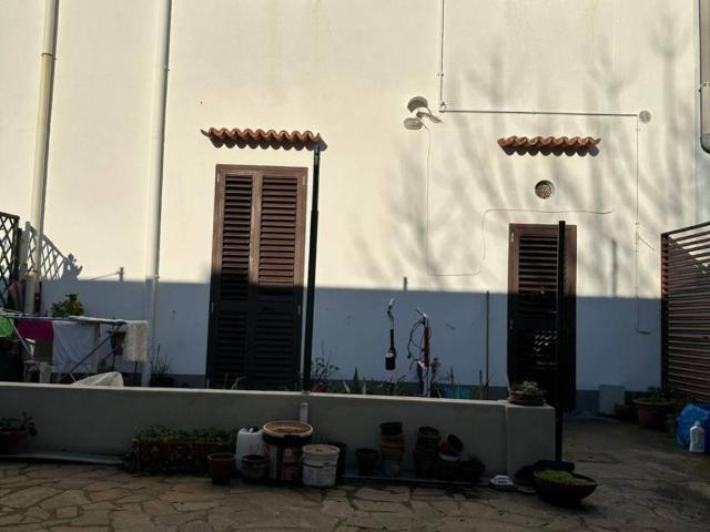 Casa indipendente in vendita a Prato PO