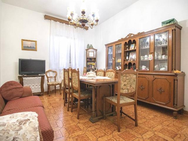 Casa indipendente in vendita a Prato PO