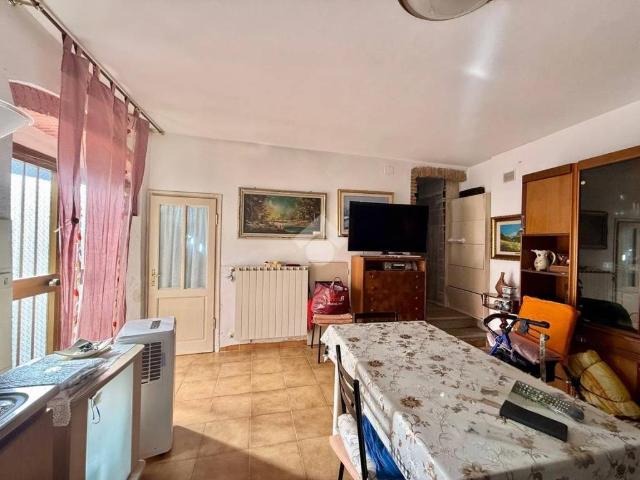 Casa indipendente in vendita a Prato PO