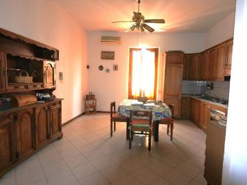 Casa indipendente in vendita a Prato PO