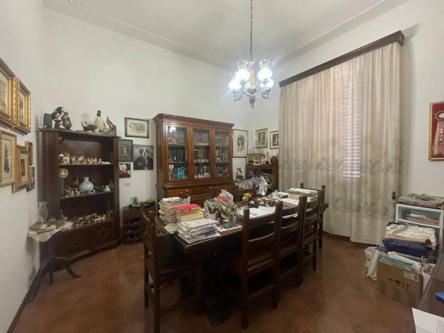 Casa indipendente in vendita a Prato PO
