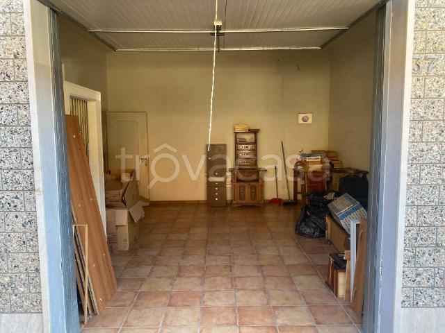 Casa indipendente in vendita a Prato via Bologna, Carteano