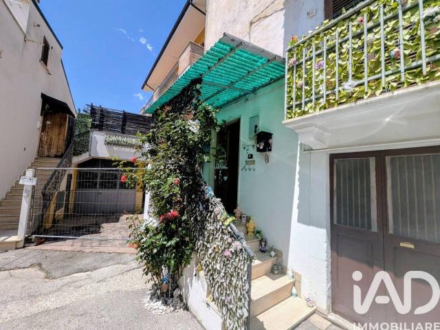 Casa indipendente in vendita a Pratola Peligna