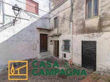 Casa indipendente in vendita a Pratella CE
