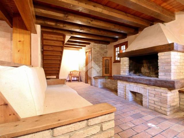 Casa indipendente in vendita a Pravisdomini PN