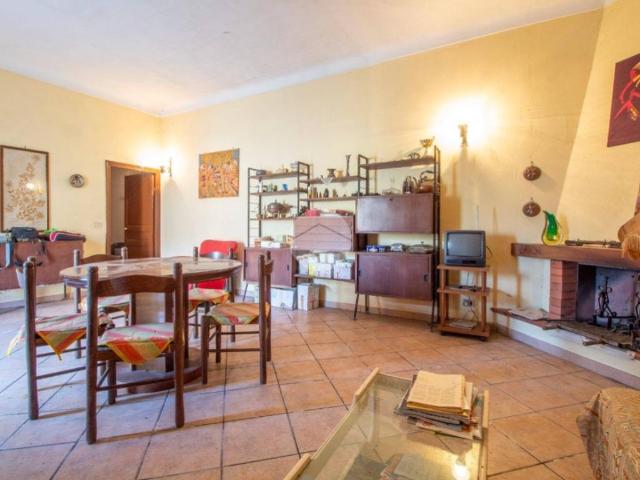 Casa indipendente in vendita a Prelà IM