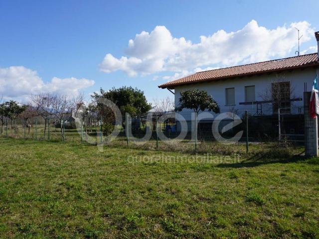 Casa indipendente in vendita a Premariacco UD