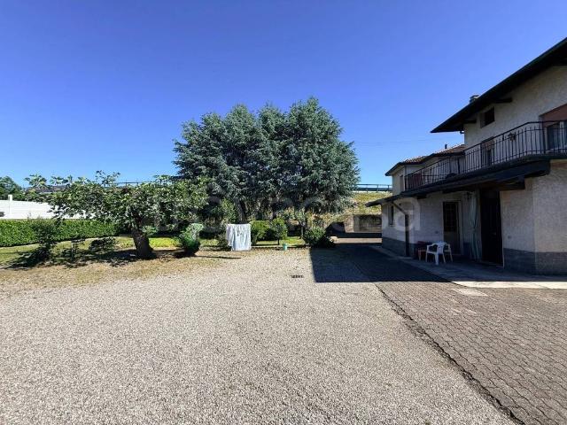 Casa indipendente in vendita a Premezzo, Cavaria con Premezzo
