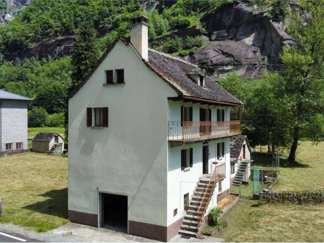 Casa indipendente in vendita a Premia VB