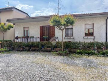 Casa indipendente in vendita a Presezzo BG