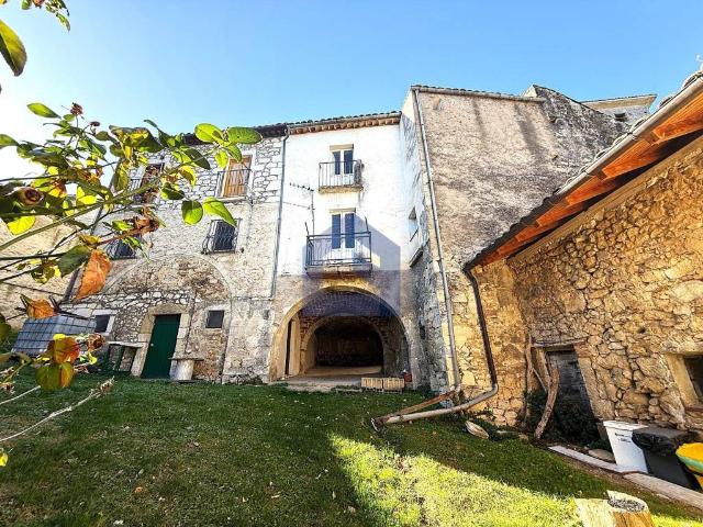 Casa indipendente in vendita a Pretoro CH