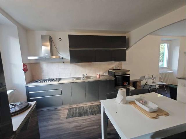 Casa indipendente in vendita a Primaluna LC
