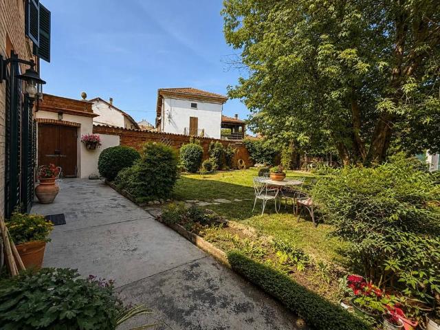 Casa indipendente in vendita a Quargnento AL