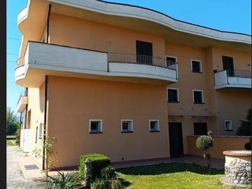 Casa indipendente in vendita a Quarrata PT