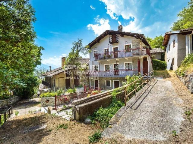 Casa indipendente in vendita a Quart AO