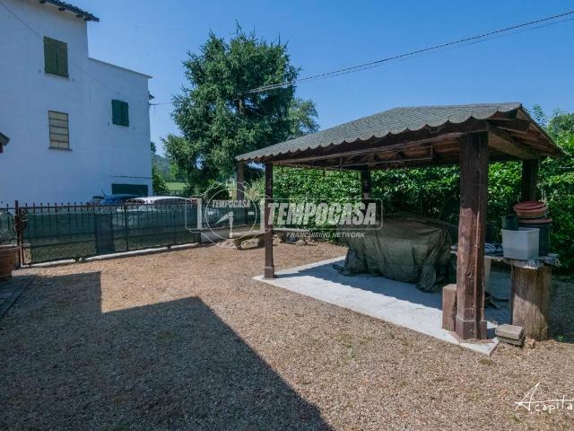 Casa indipendente in vendita a Quattro Castella