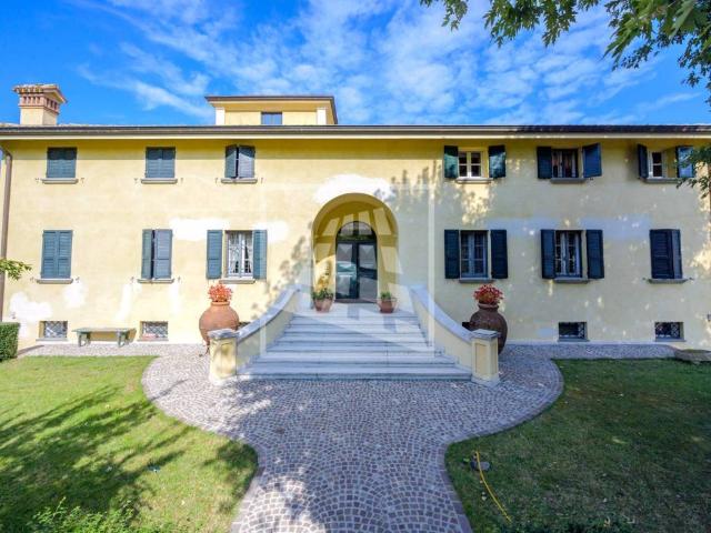 Casa indipendente in vendita a Quattro Castella RE