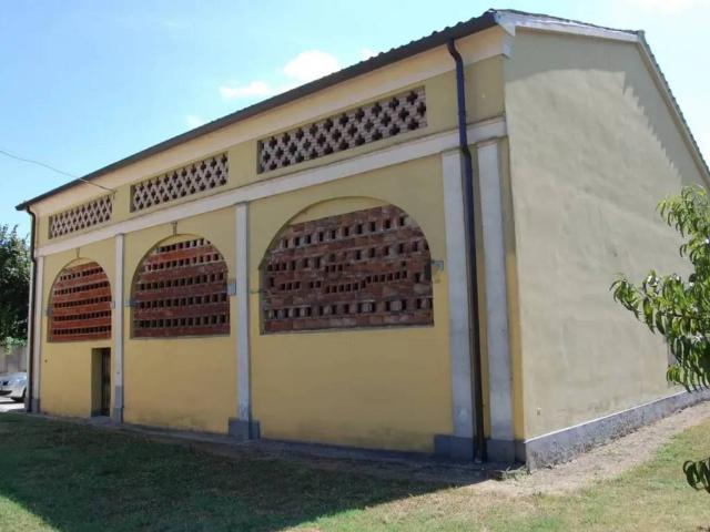 Casa indipendente in vendita a Quistello MN