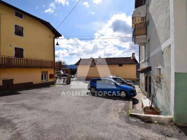 Casa indipendente in vendita a Rotzo VI