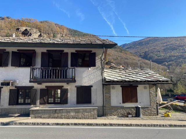 Casa indipendente in vendita a Roure TO