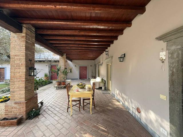 Casa indipendente in vendita a Rovato BS