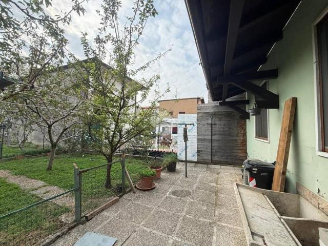 Casa indipendente in vendita a Rovato BS