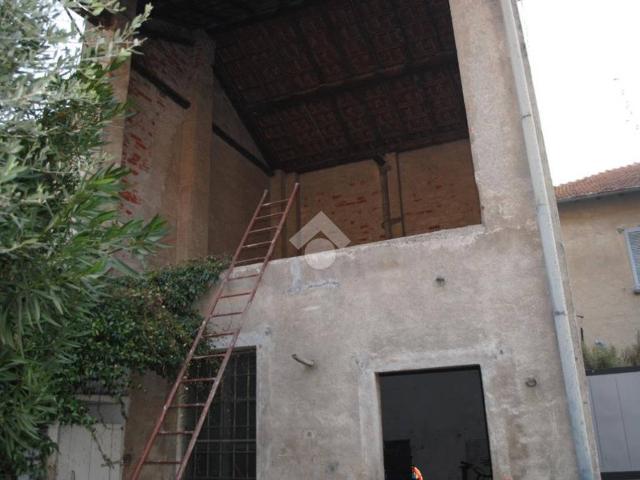 Casa indipendente in vendita a Rovello Porro CO