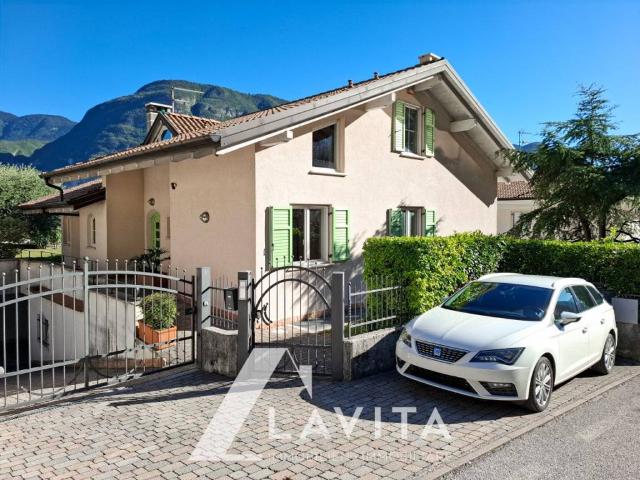 Casa indipendente in vendita a Roverè della Luna TN