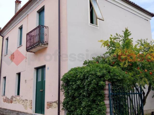 Casa indipendente in vendita a Roveredo di Guà VR
