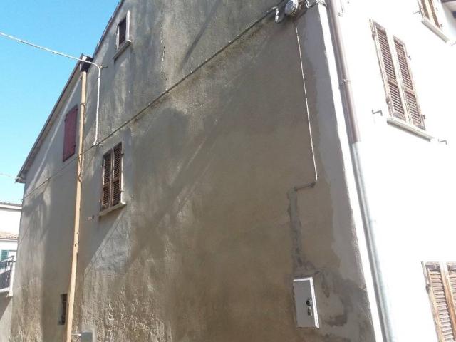 Casa indipendente in vendita a Rovescala PV