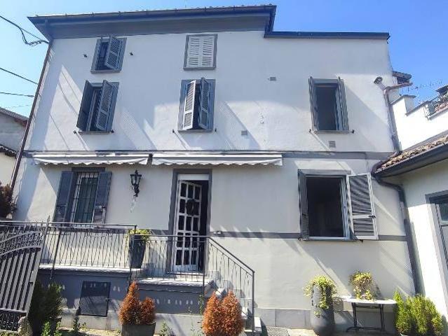 Casa indipendente in vendita a Rovescala PV