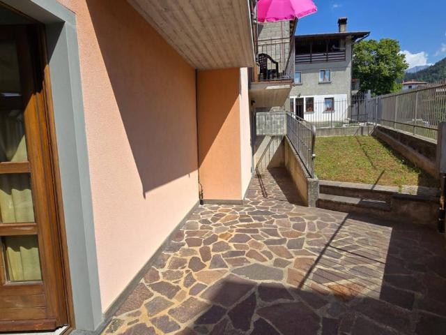 Casa indipendente in vendita a Rovetta BG