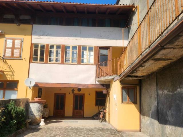 Casa indipendente in vendita a Rovetta BG