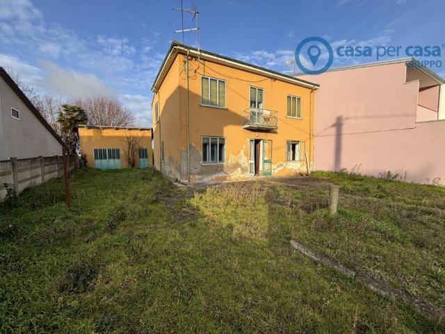 Casa indipendente in vendita a Rovigo RO