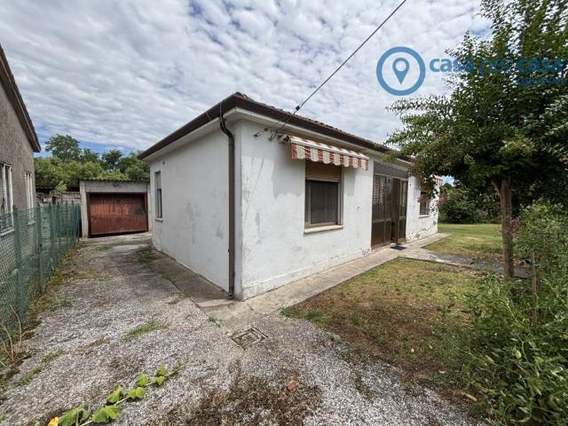 Casa indipendente in vendita a Rovigo RO