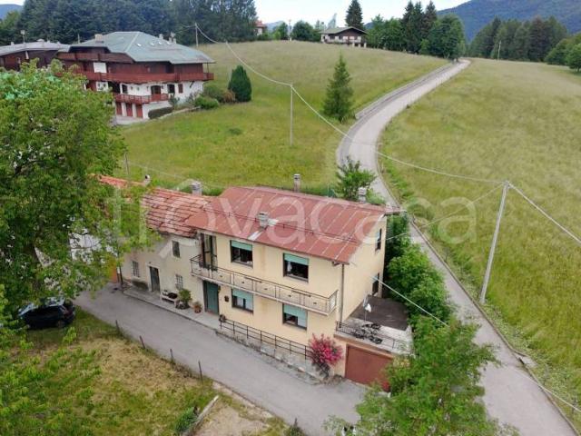 Casa indipendente in vendita a Roana, Canove di Roana