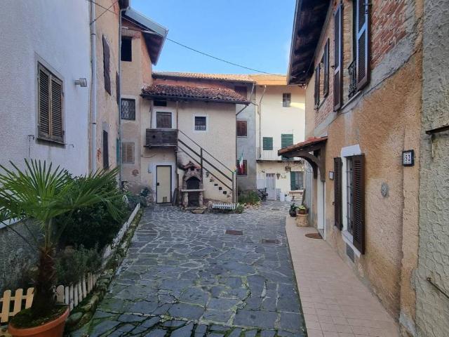 Casa indipendente in vendita a Roasio VC